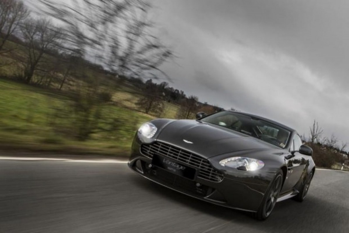 Aston Martin Vantage V8 S SP10 - luksus limitowany