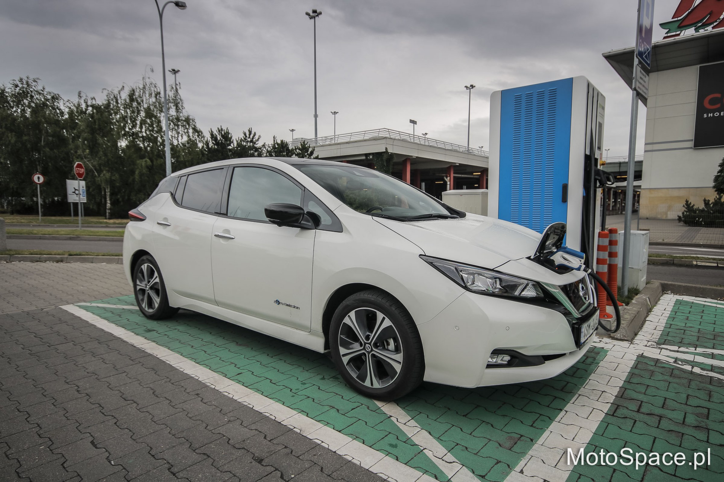 Nissan Leaf – test – z prądem czy pod prąd?