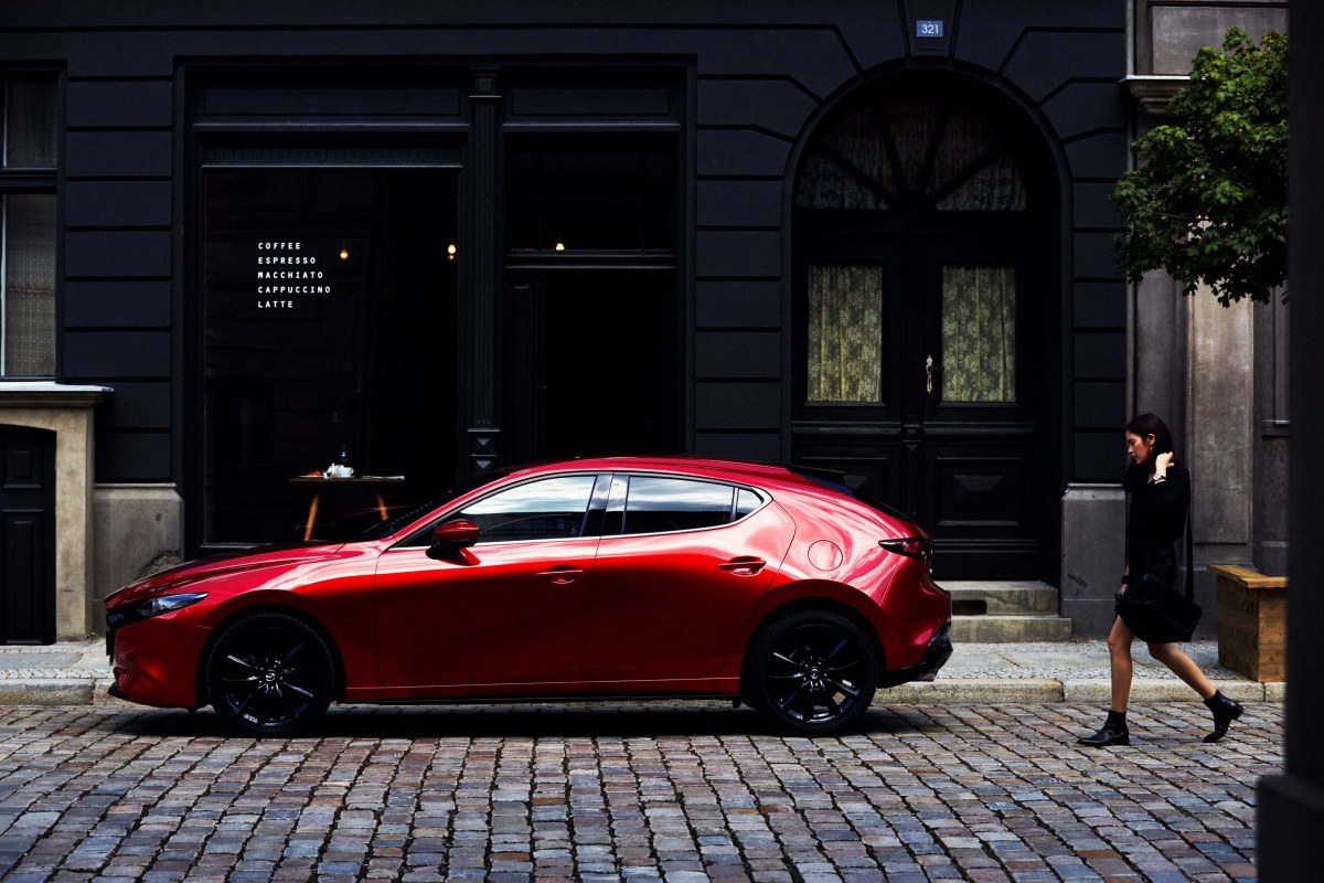 Nowa Mazda 3 z silnikiem benzynowym Skyactiv-X - ma palić tyle, co diesel!
